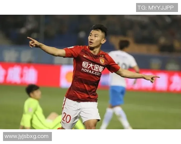 2017年恒大与上港的精彩对决最终比分揭晓，比赛过程回顾与分析