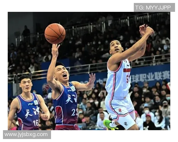 2016年CBA常规赛精彩对决广东队迎战天津队全场回顾与精彩瞬间分析 2016年CBA常规赛精彩对决广东队迎战天津队全场回顾与精彩瞬间分析
