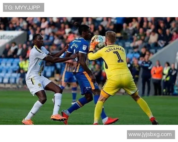 莫雷坎比与卡利斯尔联的对决揭示英甲联赛的激烈竞争与精彩瞬间 莫雷坎比与卡利斯尔联的对决揭示英甲联赛的激烈竞争与精彩瞬间